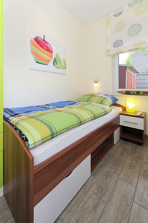 Ferienwohnung „Deichruhe“ - Schlafzimmer 2/Kinderzimmer