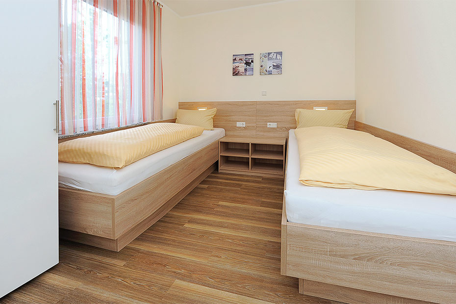 Ferienwohnung „Deichoase“ - Schlafzimmer 2/Kinderzimmer