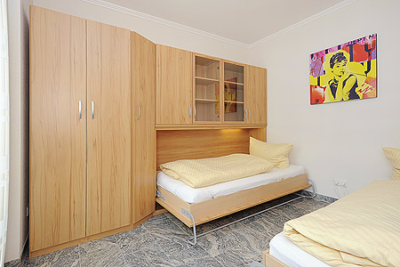 Ferienwohnung „Hamtor“ - Schlafzimmer 2/Kinderzimmer