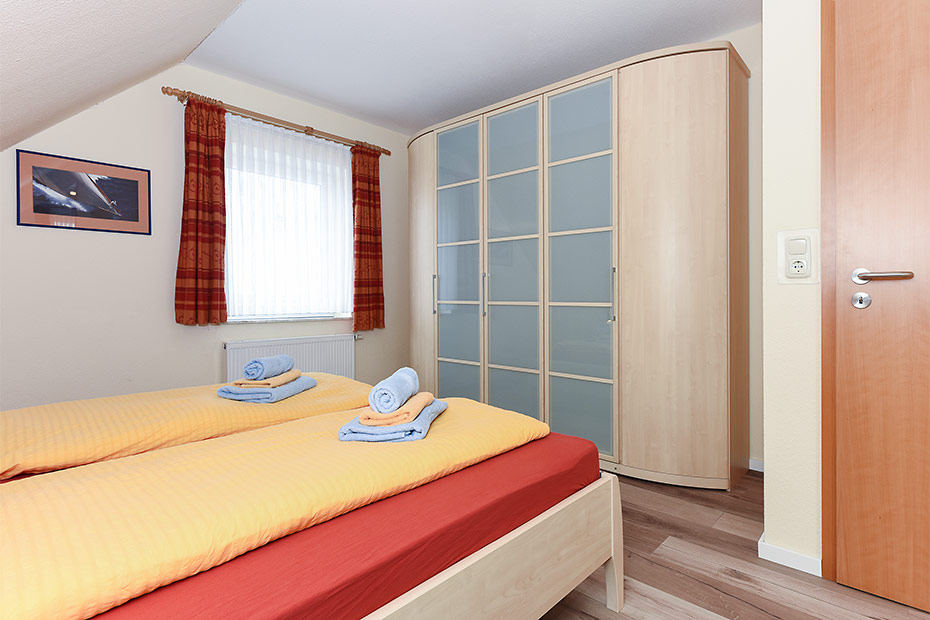 Ferienwohnung „Deichsegler“ - Schlafzimmer 1