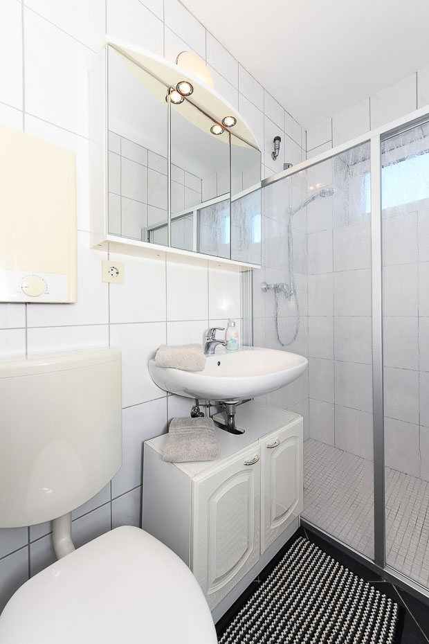 Ferienwohnung „Austernfischer“ - Badezimmer