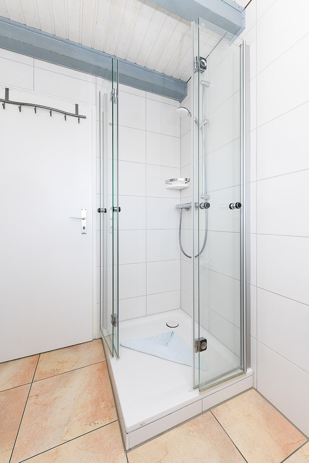 Ferienhaus „Blau-Huus“ - Badezimmer