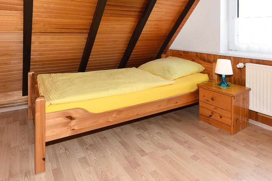 Ferienhaus „Cornelius“ - Schlafzimmer 2/Kinderzimmer