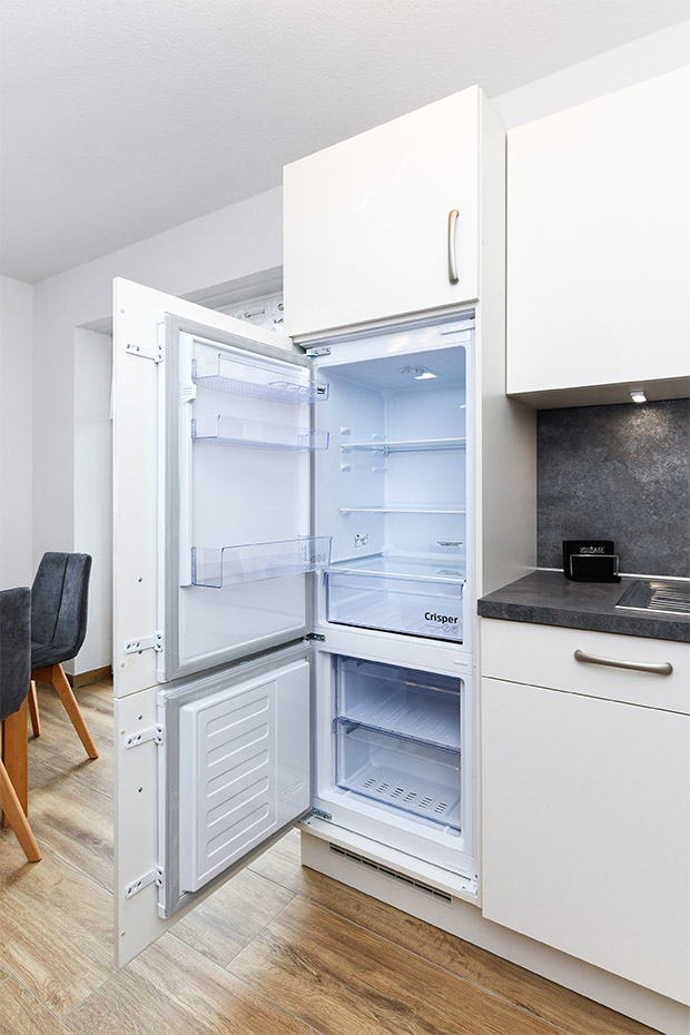 Ferienwohnung „Ebbe“ - Wohnzimmer mit integriertem Küchenbereich