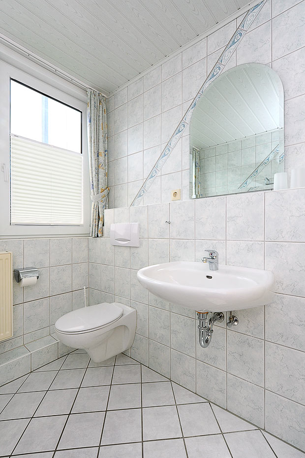 Ferienwohnung 2 - Badezimmer