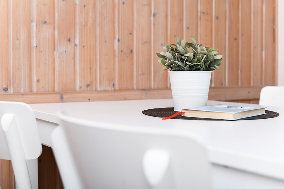 Ferienwohnung 3 - Wohnzimmer mit integriertem Küchenbereich