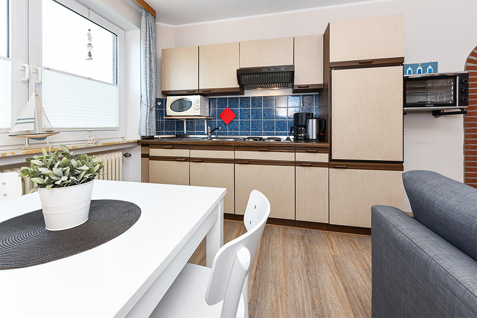 Ferienwohnung 3 - Wohnzimmer mit integriertem Küchenbereich