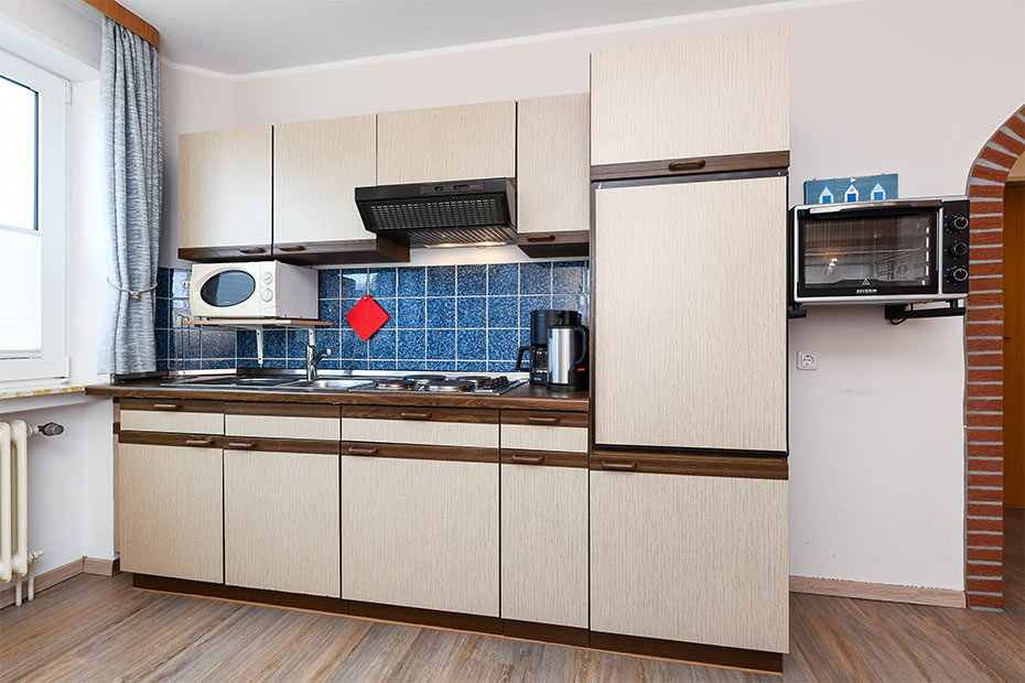 Ferienwohnung 3 - Wohnzimmer mit integriertem Küchenbereich