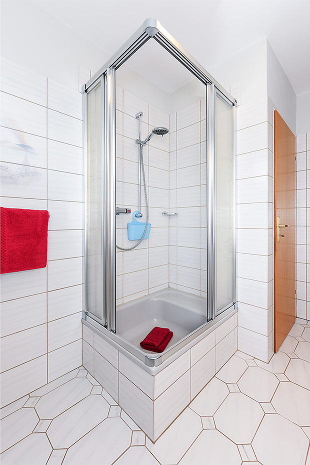 Ferienwohnung 4 - Badezimmer