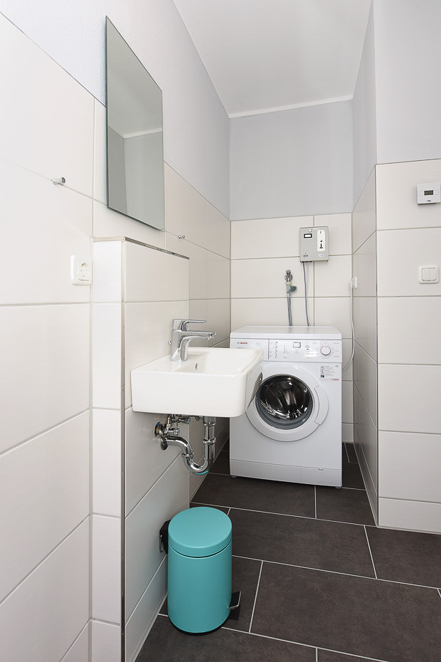 Ferienhaus „Antares“ - Badezimmer im Erdgeschoss