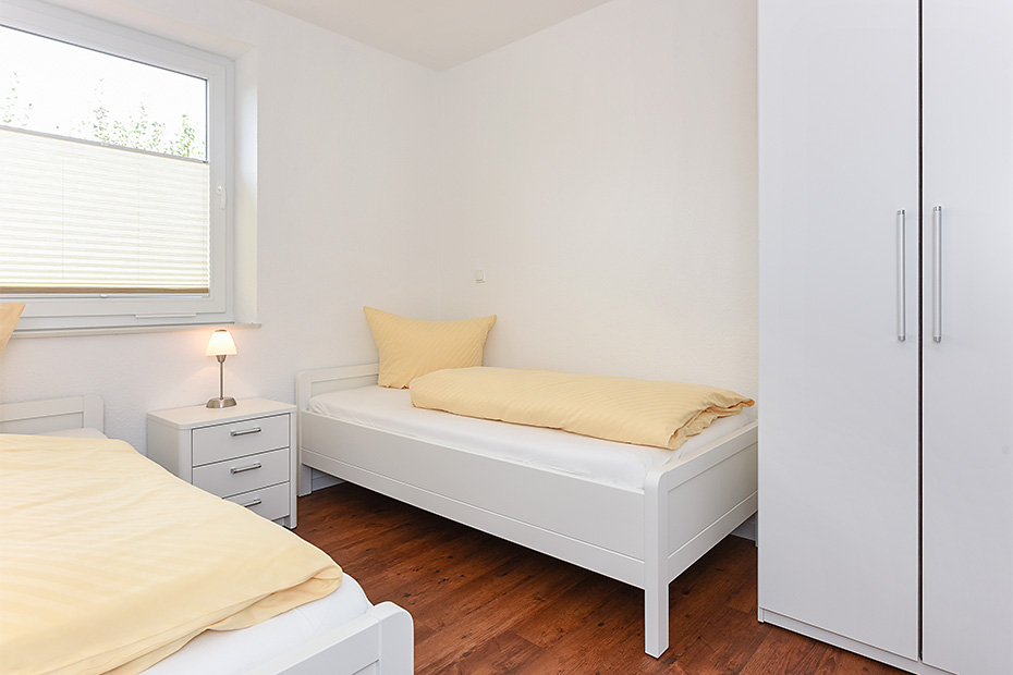 Ferienhaus „Lachmöwe“ - Schlafzimmer 1
