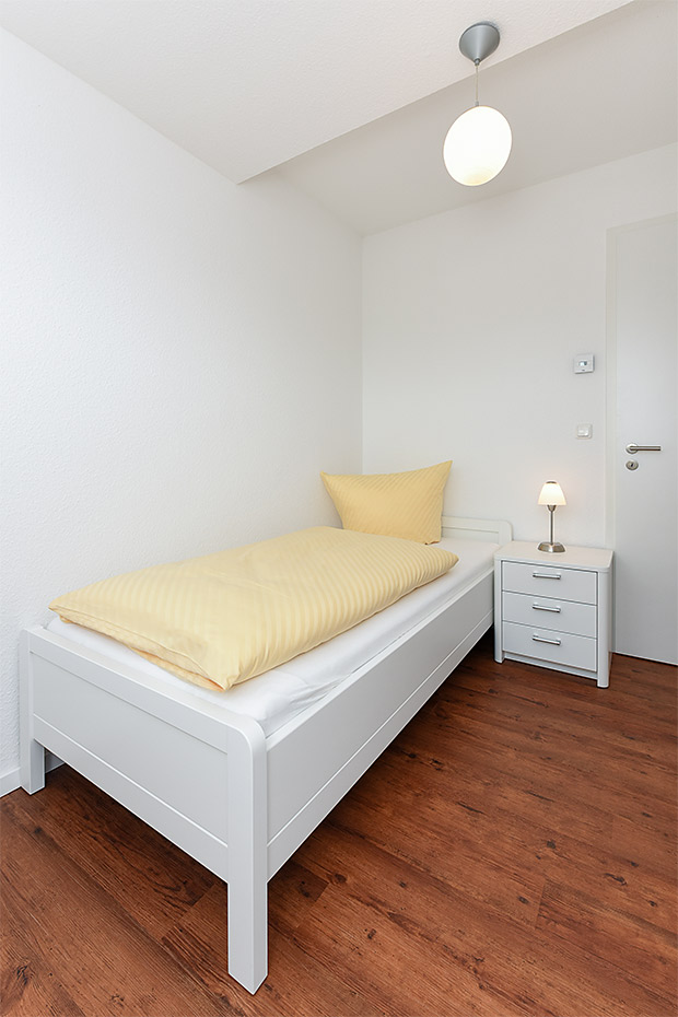 Ferienhaus „Lachmöwe“ - Schlafzimmer 2/Kinderzimmer