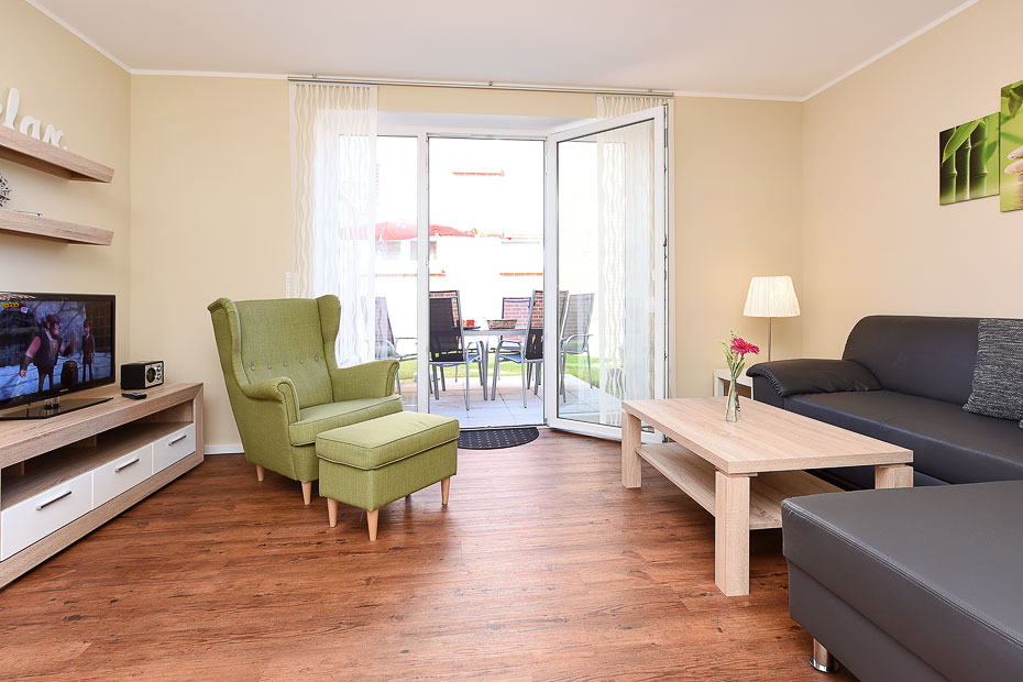 Ferienhaus „Relax“ - Wohnzimmer mit integriertem Küchenbereich