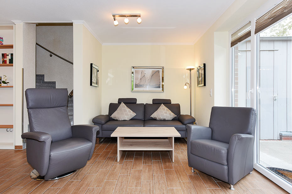 Ferienhaus „Rheintor“ - Wohnzimmer mit integriertem Küchenbereich