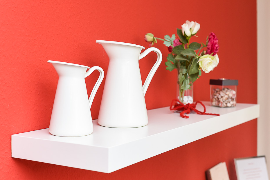 Ferienhaus „Rote Bohne“ - Wohnzimmer mit integriertem Küchenbereich