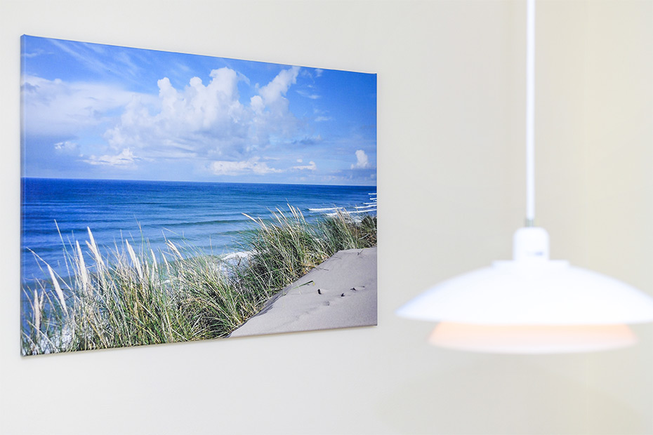 Ferienhaus „Seehuus“ - Wohnzimmer mit integriertem Küchenbereich