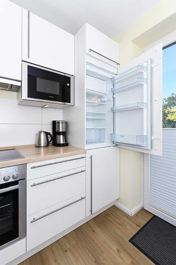 Ferienhaus „Seehuus“ - Wohnzimmer mit integriertem Küchenbereich