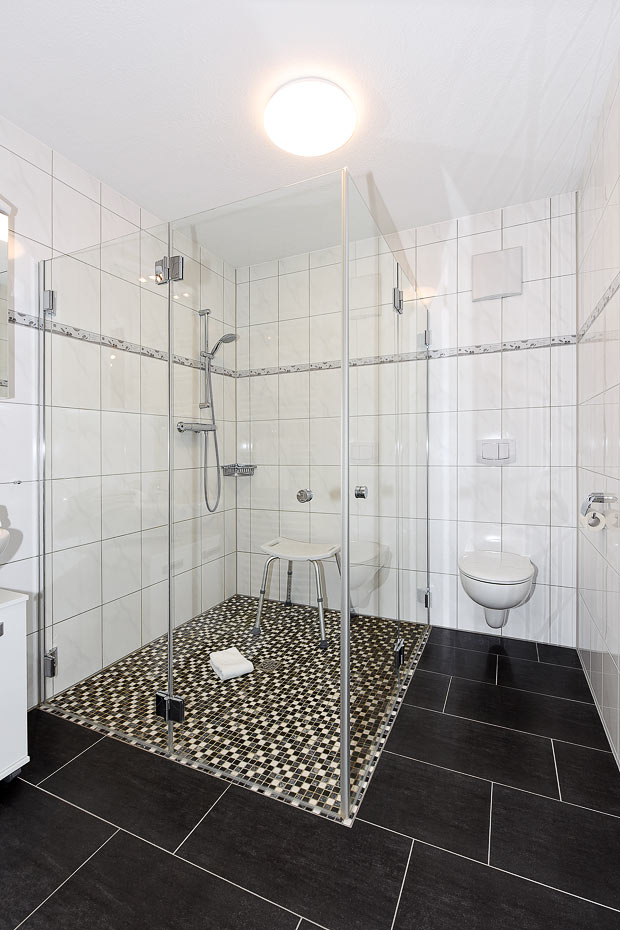 Ferienhaus „Wormser Tor“ - Badezimmer