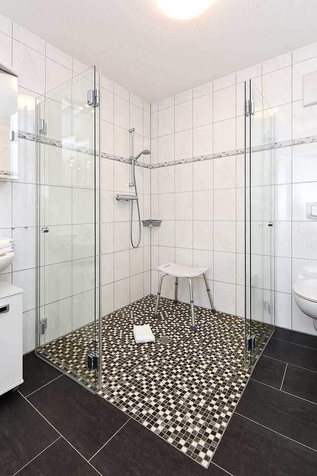 Ferienhaus „Wormser Tor“ - Badezimmer