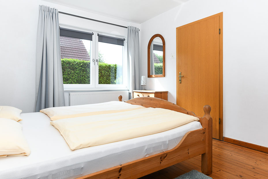 Ferienhaus „Drei Hasen am Deich“ - Schlafzimmer 1