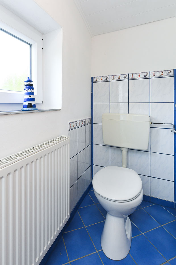 Ferienhaus „Drei Hasen am Deich“ - Gäste-WC im Erdgeschoss