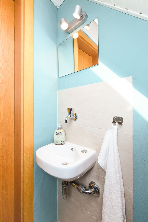 Ferienhaus „Drei Hasen am Deich“ - separates WC im Obergeschoss