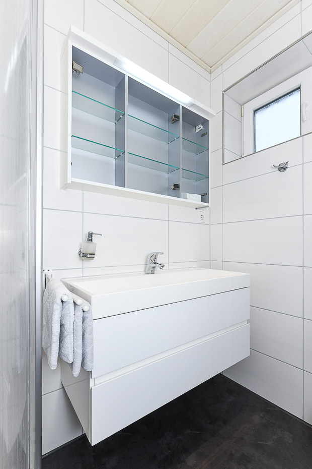 Ferienhaus „Jan“ - Badezimmer