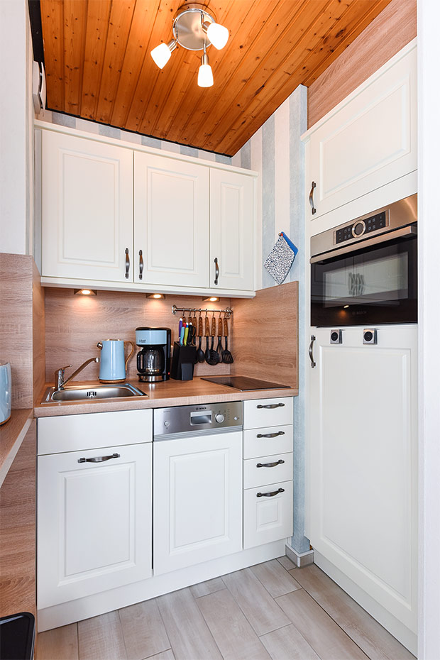 Ferienwohnung „Kleine Perle“ - Wohnraum mit integrierter Küche