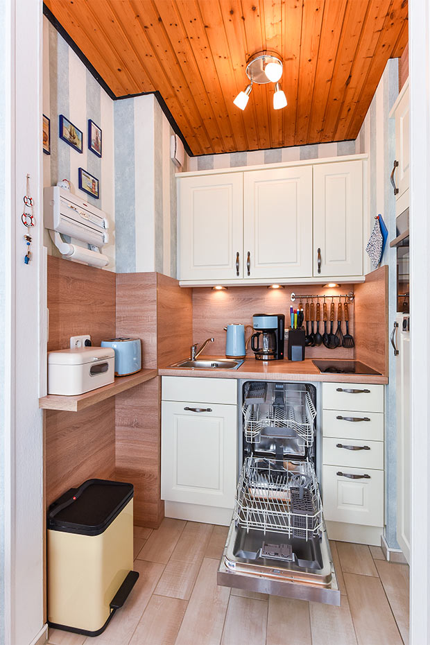 Ferienwohnung „Kleine Perle“ - Wohnraum mit integrierter Küche