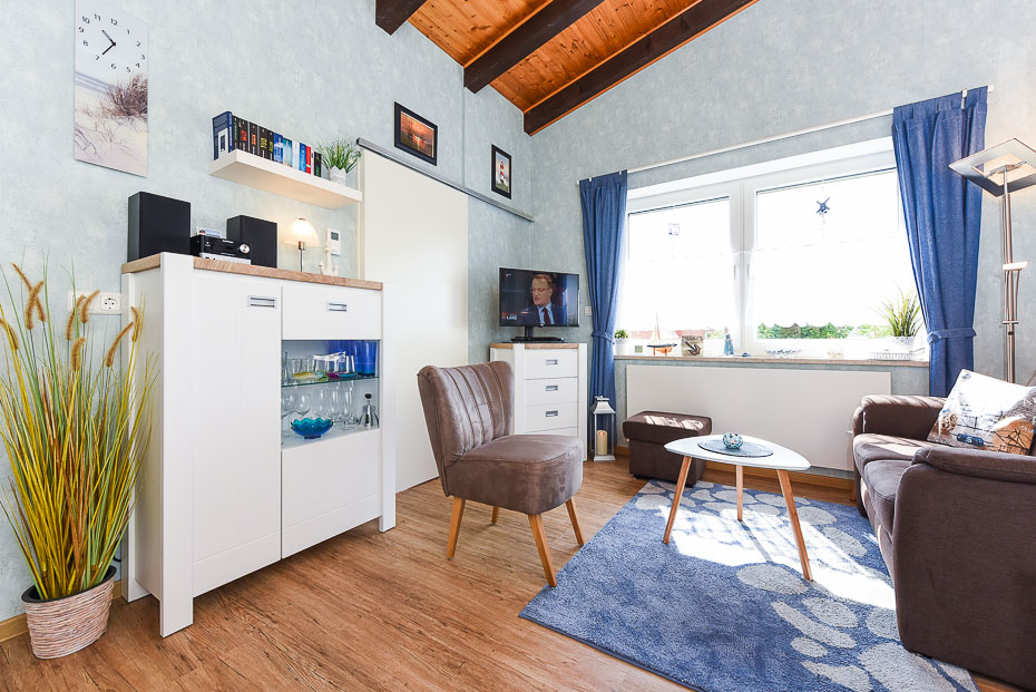 Ferienwohnung „Kleine Perle“ - Wohnraum mit integrierter Küche