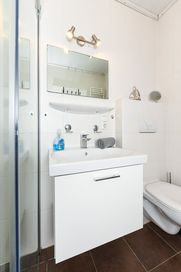 Ferienhaus „Meereskrone“ - Badezimmer