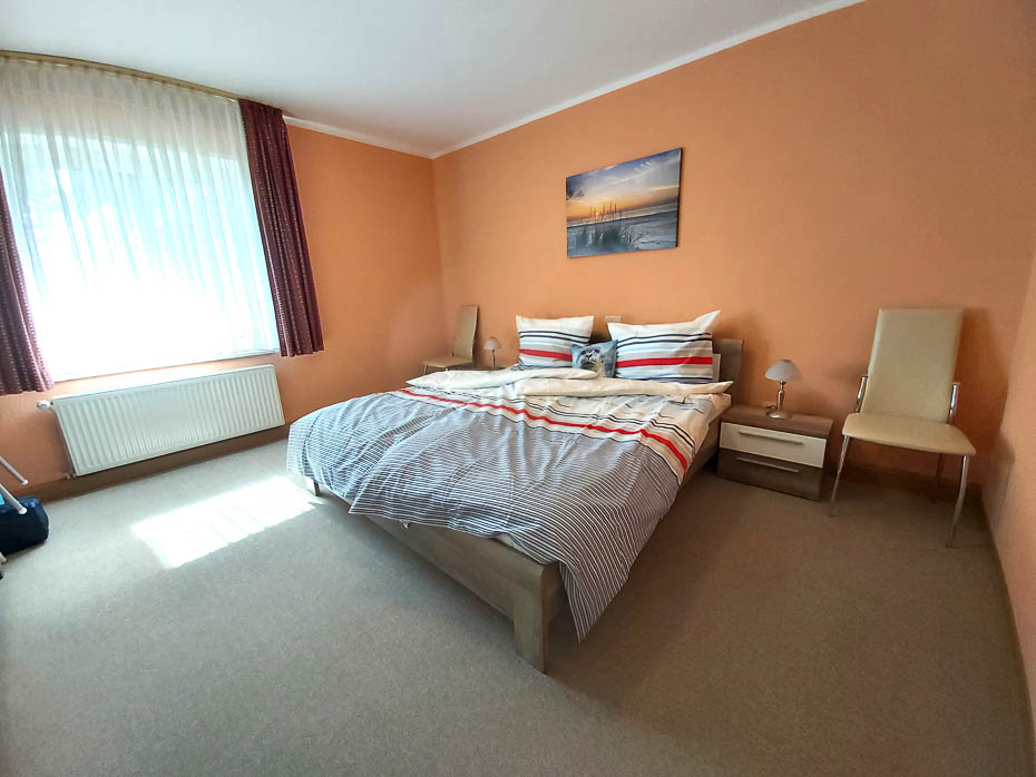 Ferienwohnung „Friesenheim“ - Schlafzimmer 1