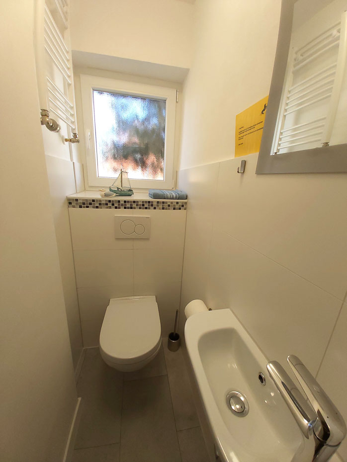 Ferienwohnung „Friesenheim“ - separates zweites WC