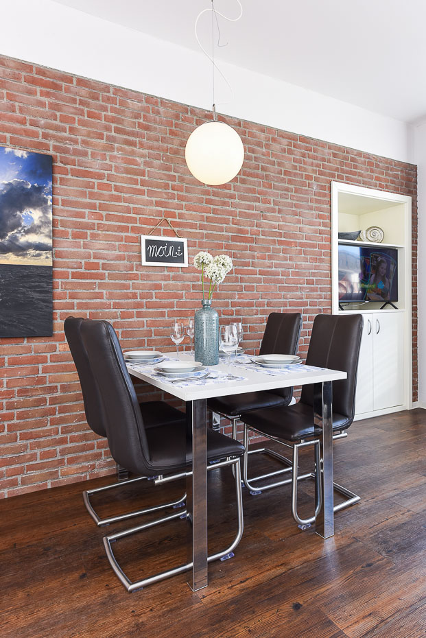 Ferienwohnung „Christoph Kolumbus“ - Wohnraum mit integrierter Küche