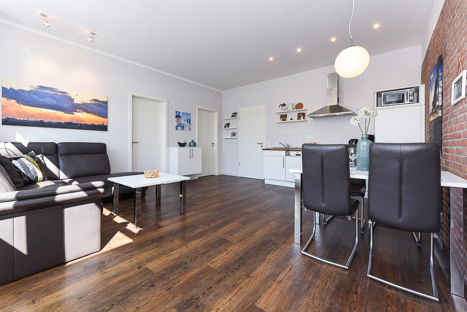 Ferienwohnung „Christoph Kolumbus“ - Wohnraum mit integrierter Küche