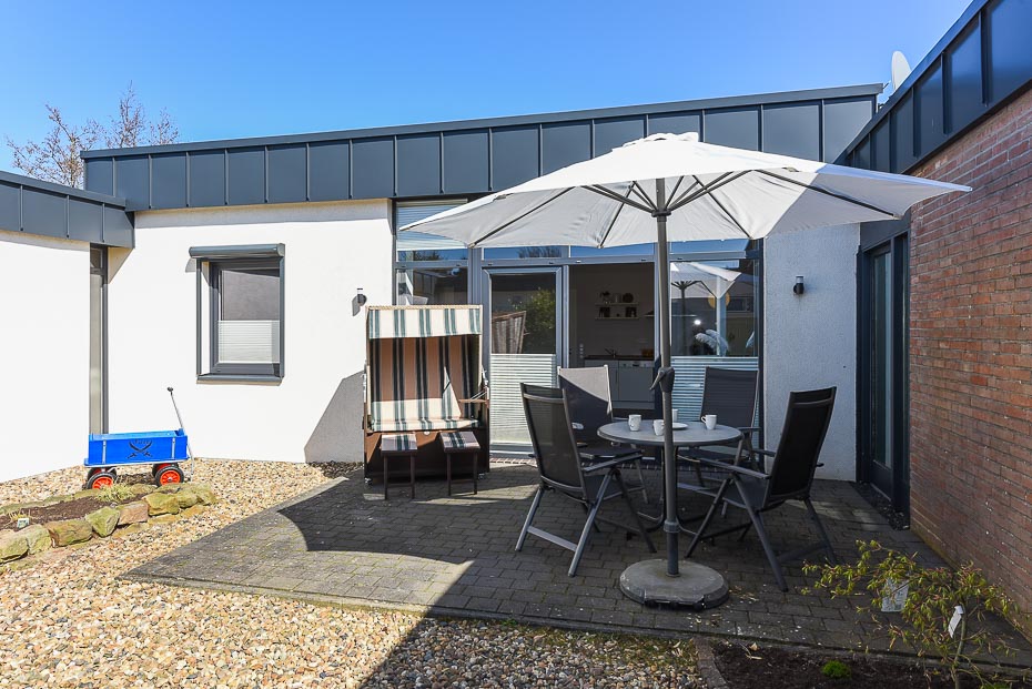 Ferienwohnung „Christoph Kolumbus“ - Terrasse im wohnungseigenen Atrium