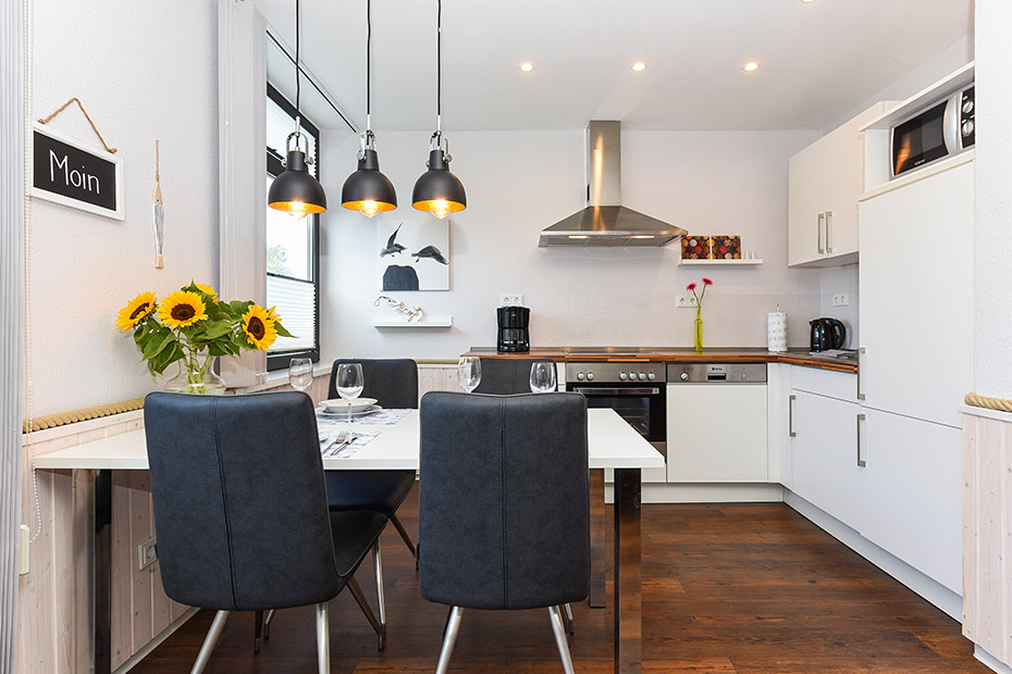 Ferienwohnung „Ferdinand Magellan“ - Wohnraum mit integrierter Küche