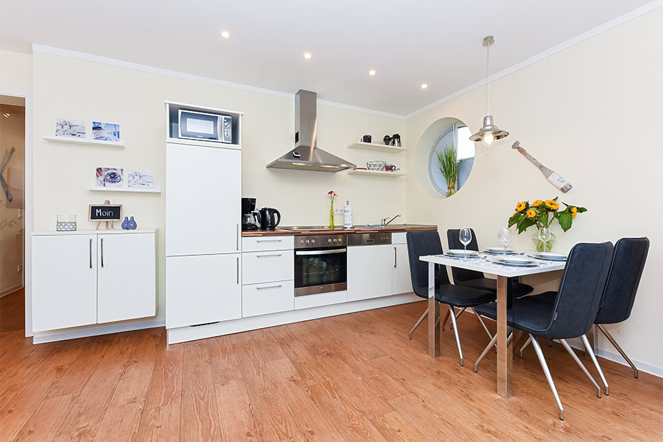 Ferienwohnung „Leif Eriksson“ - Wohnraum mit integrierter Küche