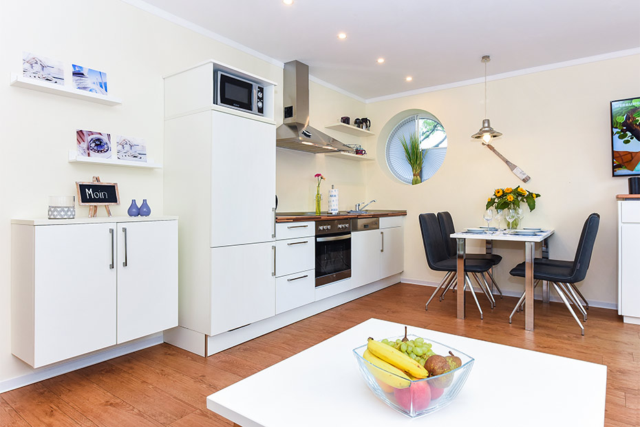 Ferienwohnung „Leif Eriksson“ - Wohnraum mit integrierter Küche