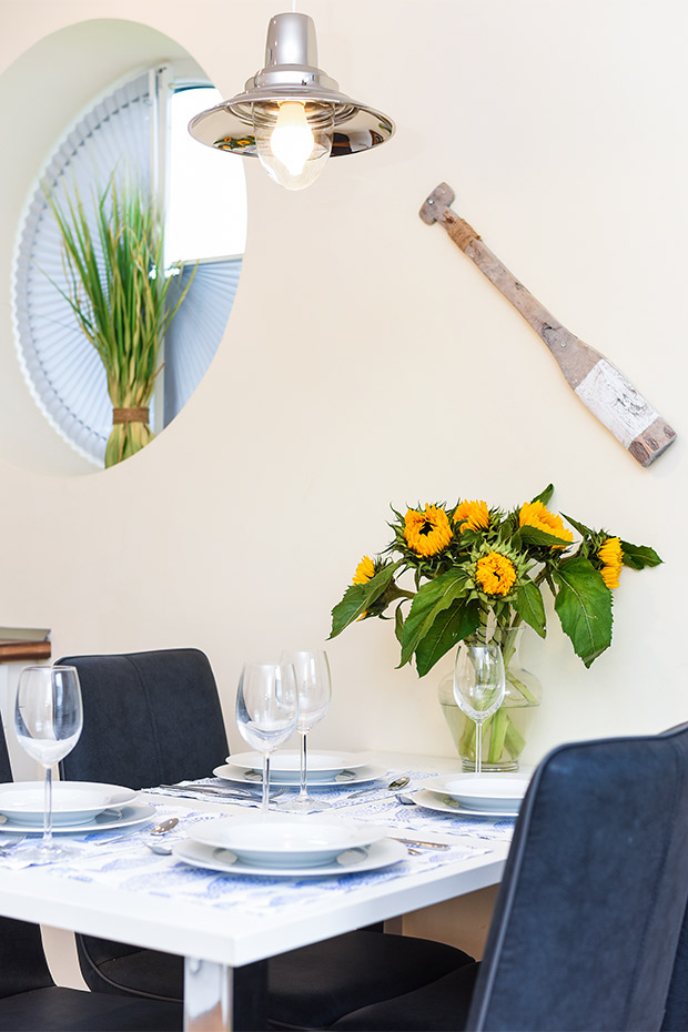 Ferienwohnung „Leif Eriksson“ - Wohnraum mit integrierter Küche