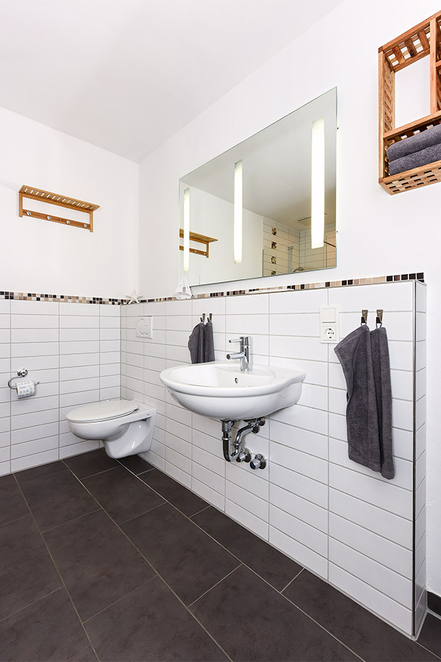 Ferienwohnung „Roald Amundsen“ - Badezimmer