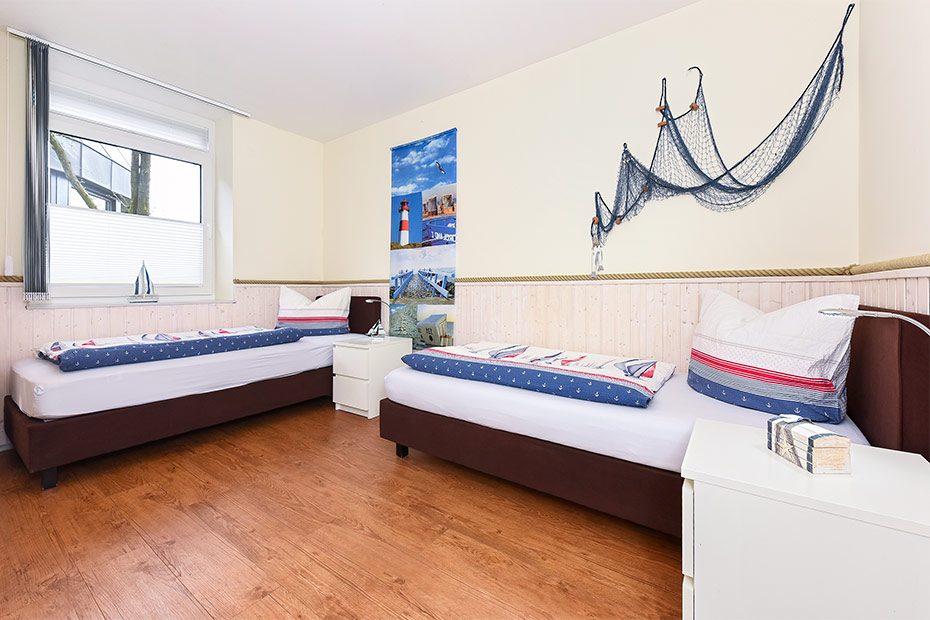 Ferienwohnung „Roald Amundsen“ - Schlafzimmer 2/Kinderzimmer