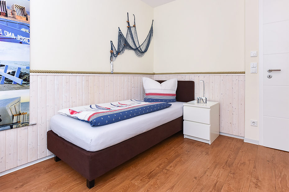 Ferienwohnung „Roald Amundsen“ - Schlafzimmer 2/Kinderzimmer