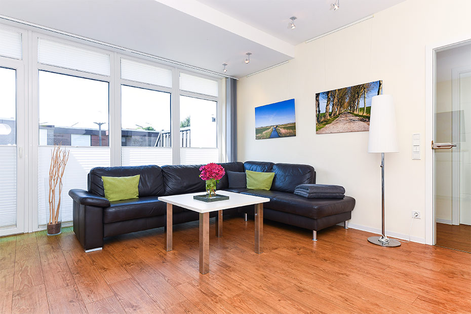 Ferienwohnung „Willem Barents“ - Wohnraum mit integrierter Küche