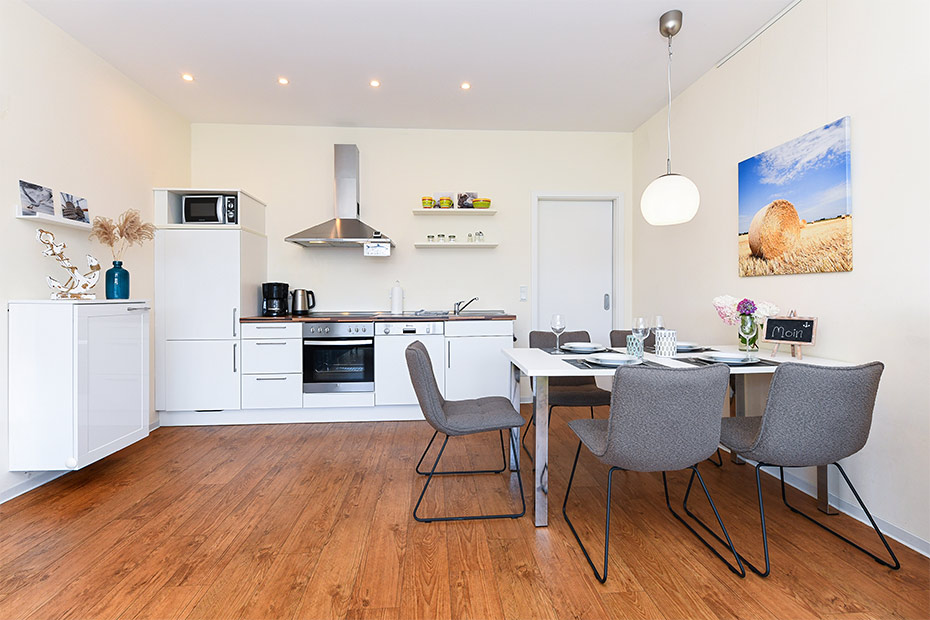 Ferienwohnung „Willem Barents“ - Wohnraum mit integrierter Küche