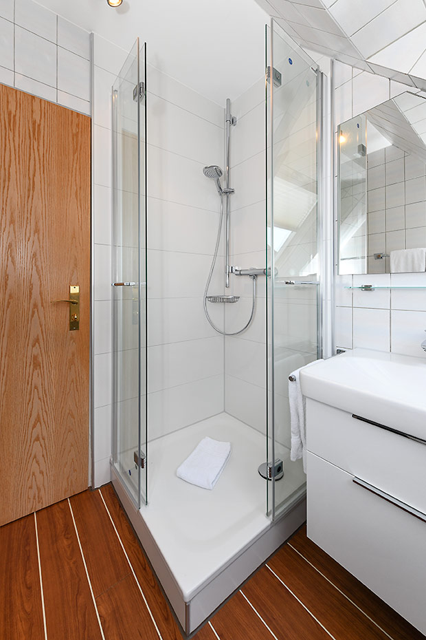 Apartment 4 - Badezimmer