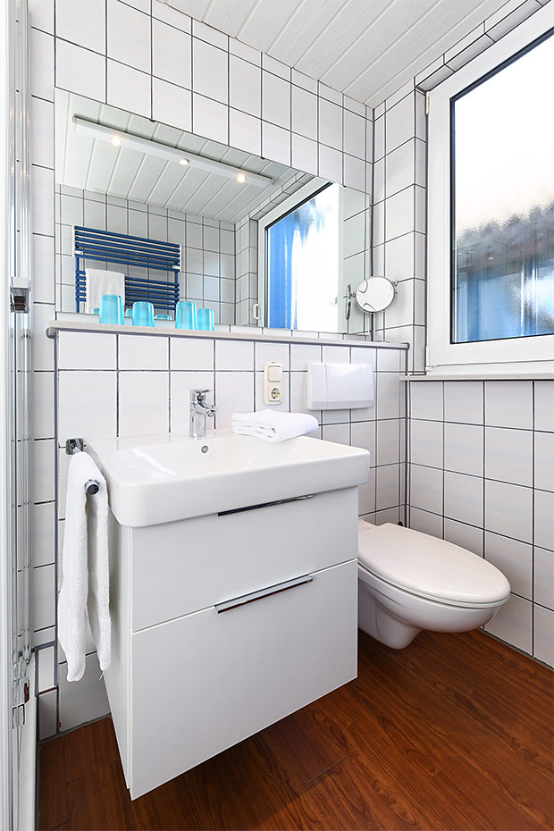 Ferienwohnung 2 - Badezimmer