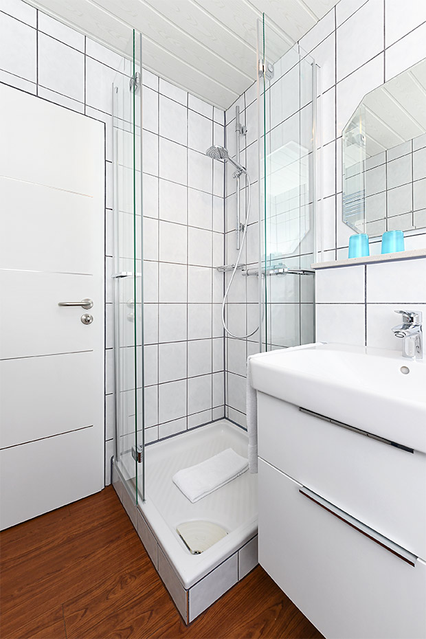 Ferienwohnung 3 - Badezimmer