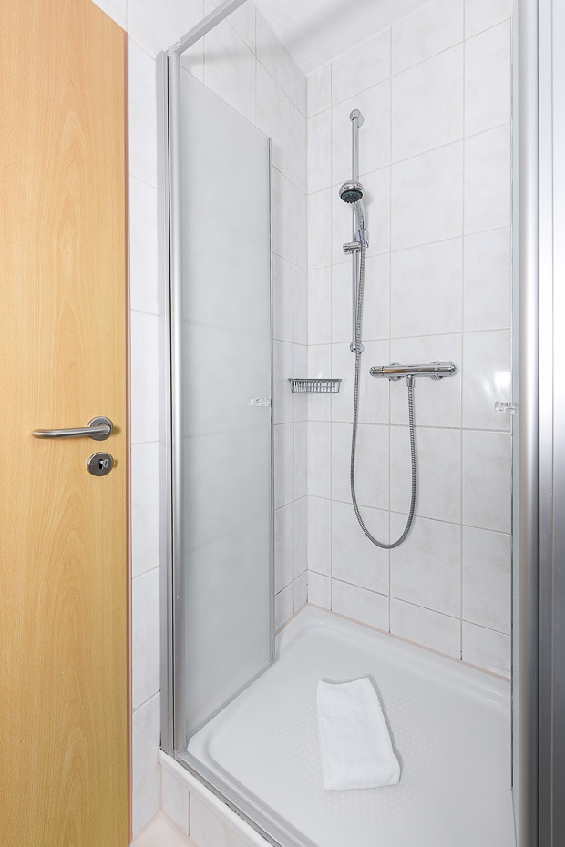 Ferienwohnung 5 - Badezimmer