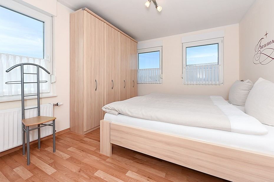 Ferienwohnung 10 - Schlafzimmer